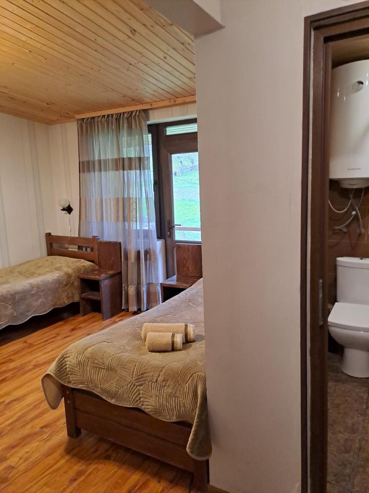 Guest House Kaldani Местия Екстериор снимка