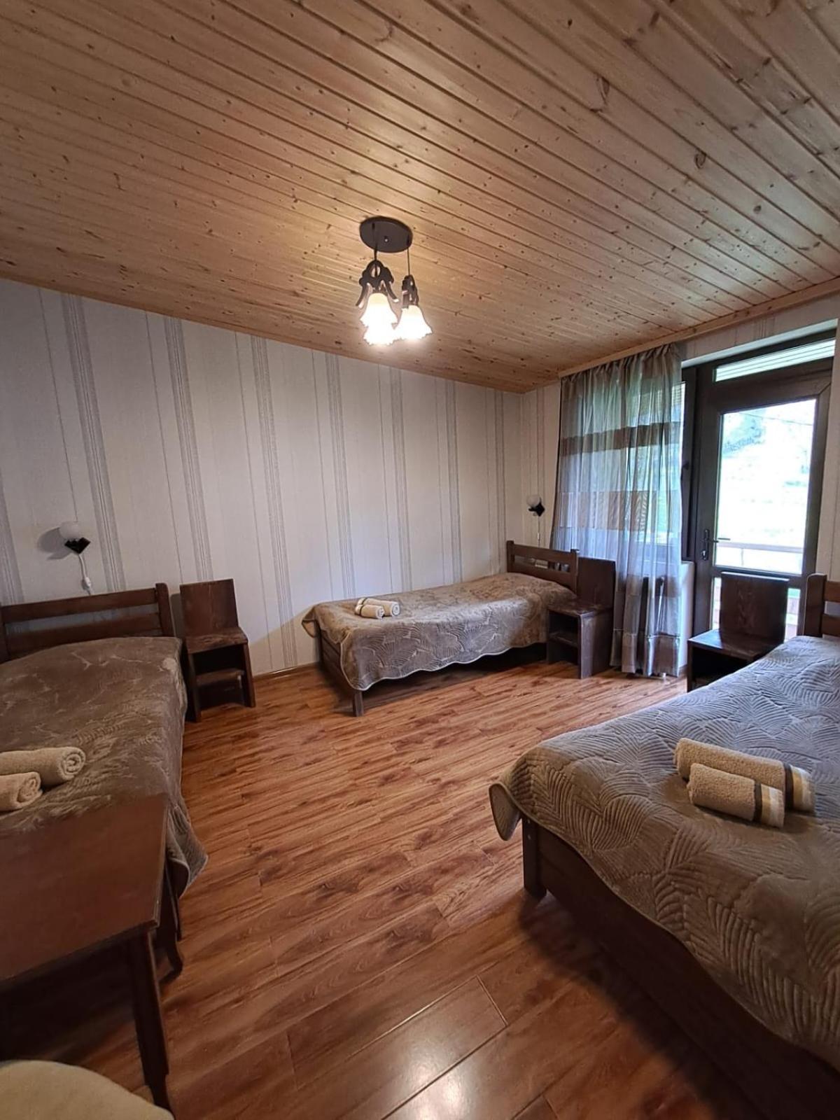 Guest House Kaldani Местия Екстериор снимка