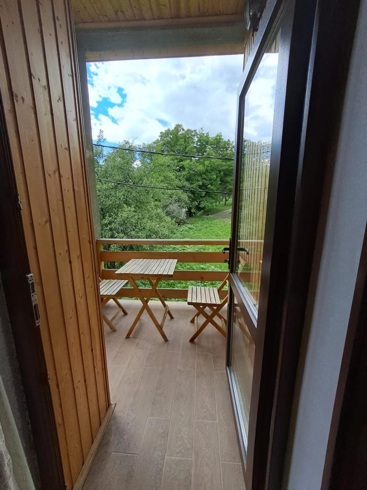 Guest House Kaldani Местия Екстериор снимка